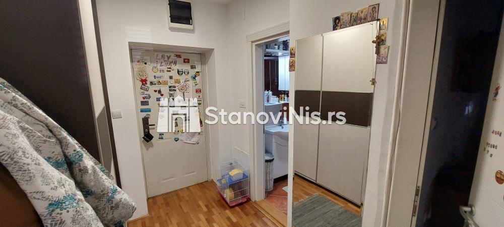 Slika 4 - Prodaja dvosobnog stana, Romanijska Niš, terasa, lift