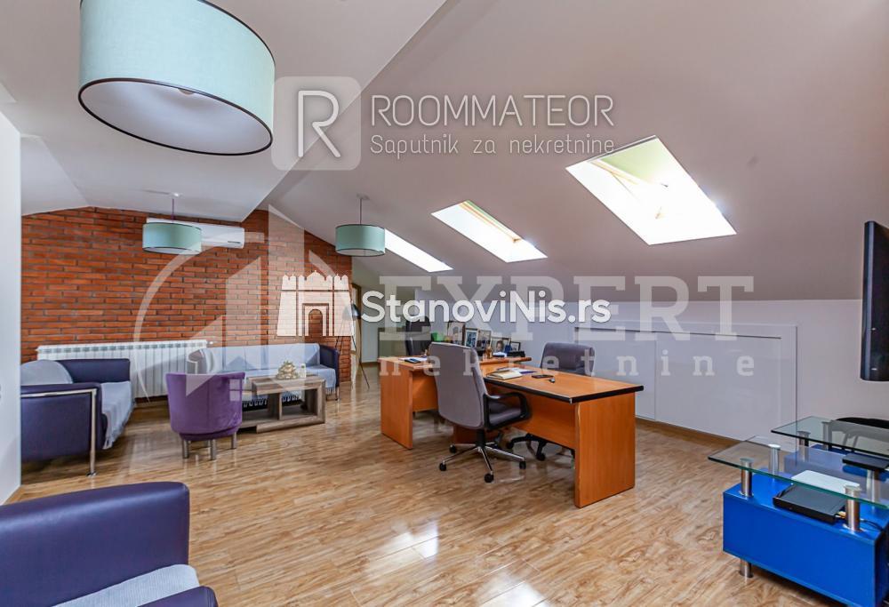 Slika 11 - Stan u zgradi, uknjižen, etažno grejanje, oglas ID p-011262