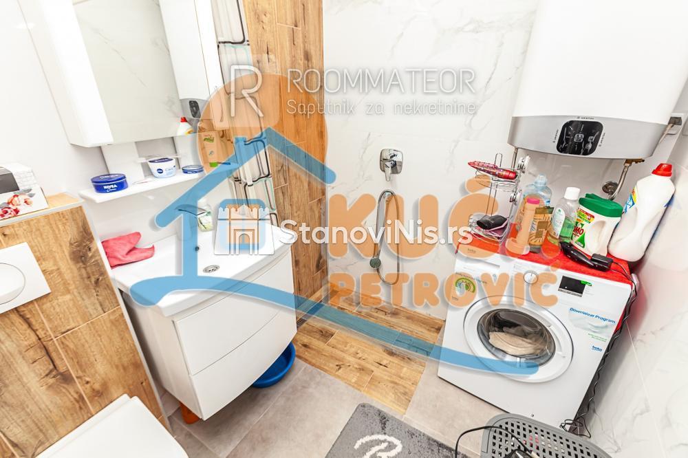 Slika 11 - Stan u zgradi, uknjižen, centralno grejanje, oglas ID p-011345