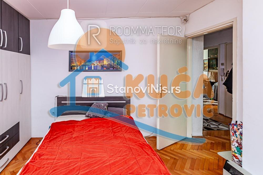 Slika 8 - Stan u zgradi, uknjižen, centralno grejanje, oglas ID p-011345