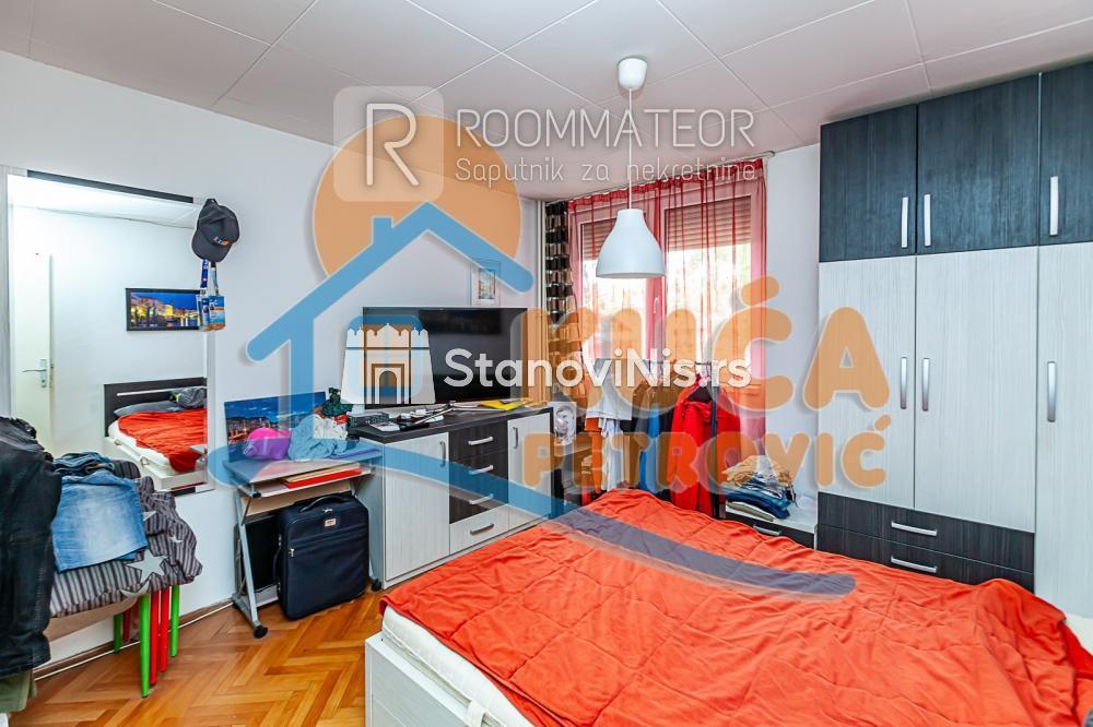 Slika 7 - Stan u zgradi, uknjižen, centralno grejanje, oglas ID p-011345