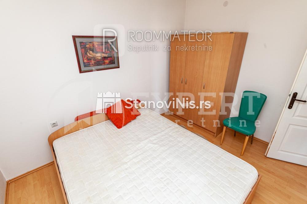 Slika 2 - Stan u zgradi, uknjižen, grejanje na struju, oglas ID p-011347