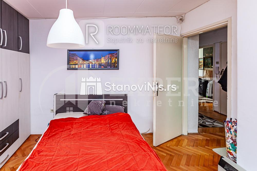 Slika 8 - Stan u zgradi, uknjižen, centralno grejanje, oglas ID p-011345