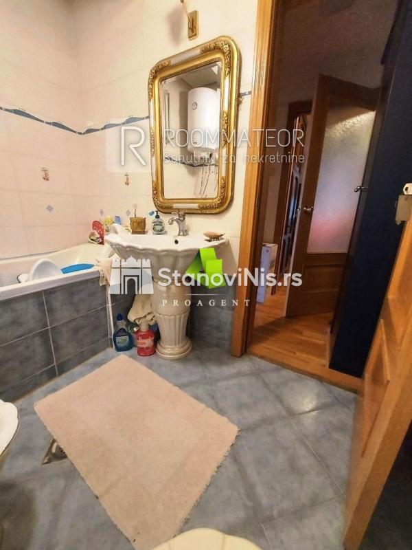 Slika 11 - Luksuzan porodičan troiposoban stan u centru ID#4836