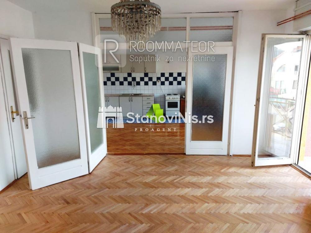 Glavna slika -Trosoban stan u kući u Duvaništu ID#4840