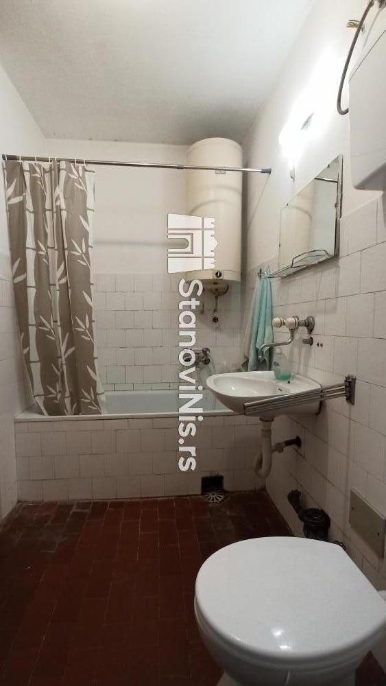 Slika 7 - Prodaja dvosobnog stana, Bubanj Niš, terasa, parking