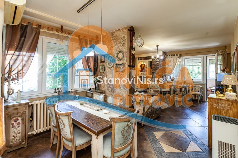 Slika 6 - Stan u zgradi, uknjižen, centralno grejanje, oglas ID p-011452