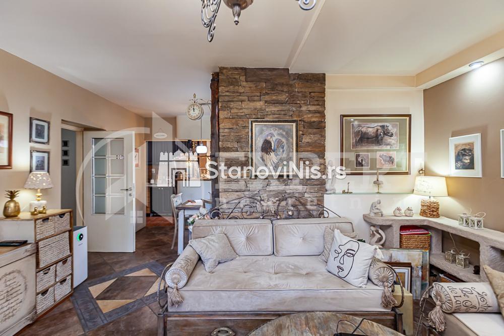 Slika 3 - Stan u zgradi, uknjižen, centralno grejanje, oglas ID p-011452