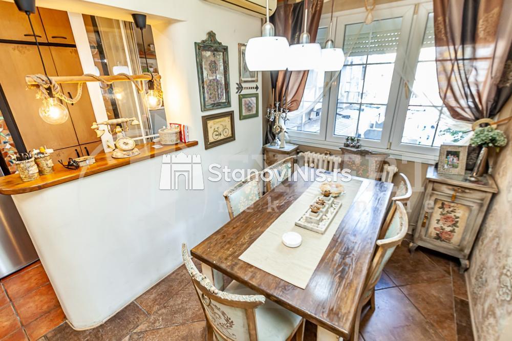 Slika 5 - Stan u zgradi, uknjižen, centralno grejanje, oglas ID p-011452