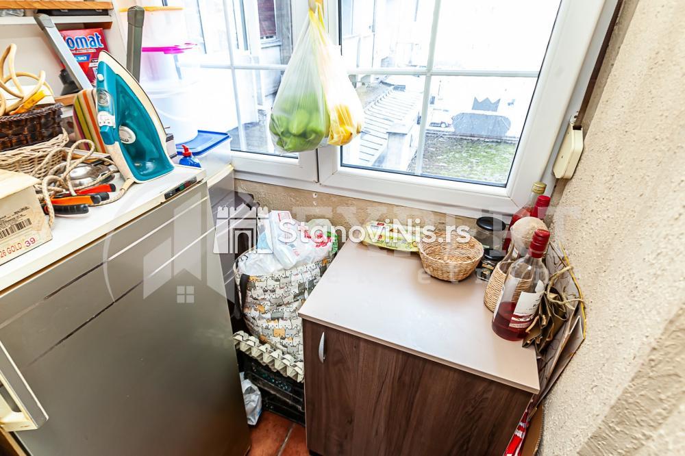 Slika 7 - Stan u zgradi, uknjižen, centralno grejanje, oglas ID p-011452