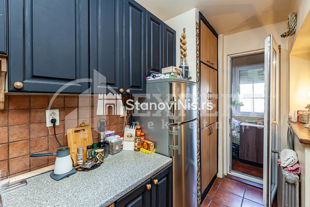 Slika 10 - Stan u zgradi, uknjižen, centralno grejanje, oglas ID p-011452