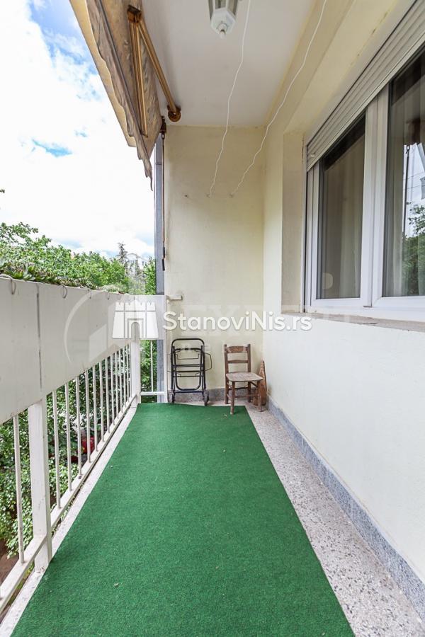 Slika 10 - Stan u zgradi, uknjižen, centralno grejanje, oglas ID p-011467