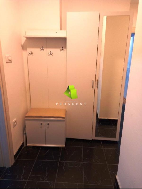 Slika 6 - Lep dvoiposoban stan sa stvarima, Pantelej ID#4931