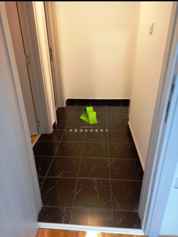 Slika 8 - Lep dvoiposoban stan sa stvarima, Pantelej ID#4931