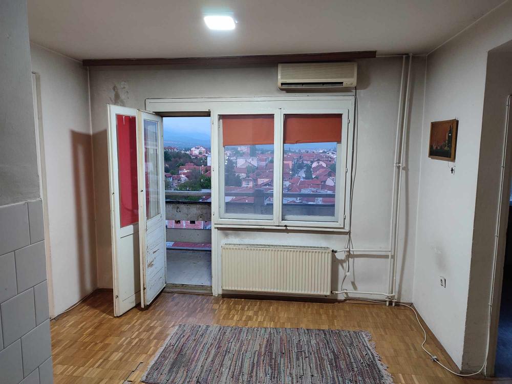Slika 2 - Prodaja troiposobnog stana, Triglavska  Niš, terasa, lift