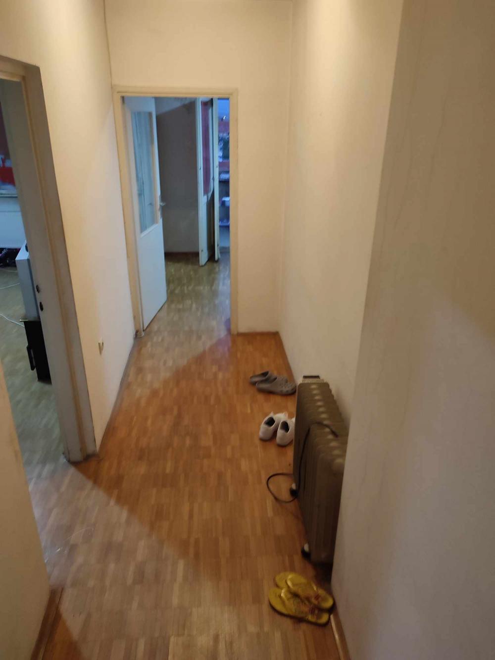 Slika 3 - Prodaja troiposobnog stana, Triglavska  Niš, terasa, lift
