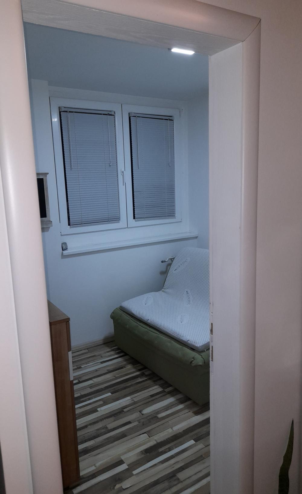 Slika 5 - Prodaja jednoiposobnog stana, Bulevar Nemanjića  Niš, terasa, lift