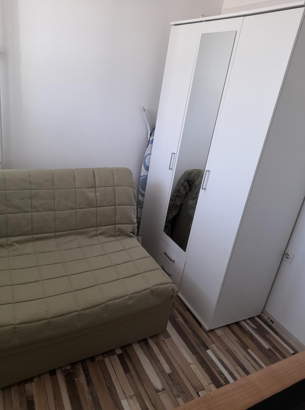 Slika 4 - Prodaja jednoiposobnog stana, Bulevar Nemanjića  Niš, terasa, lift