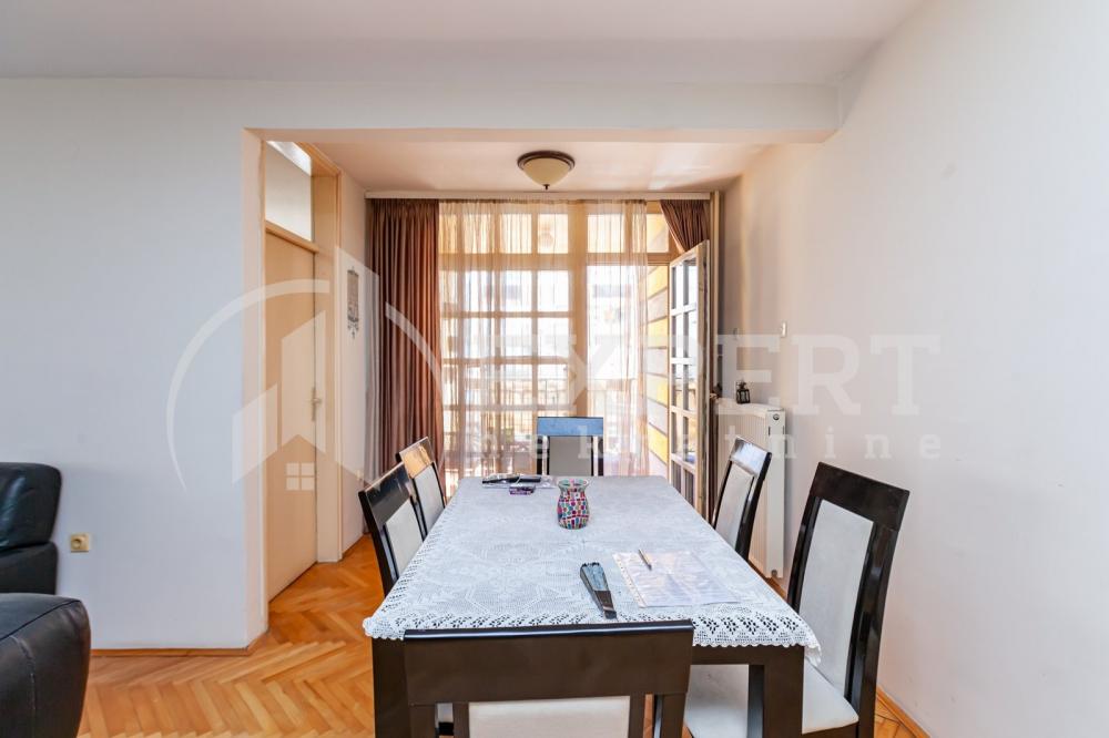 Slika 2 - Stan u zgradi, uknjižen, centralno grejanje, oglas ID p-012044