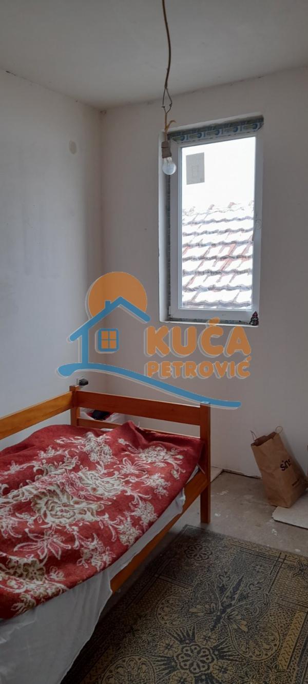 Slika 2 - Stan u zgradi, oglas ID p-07720