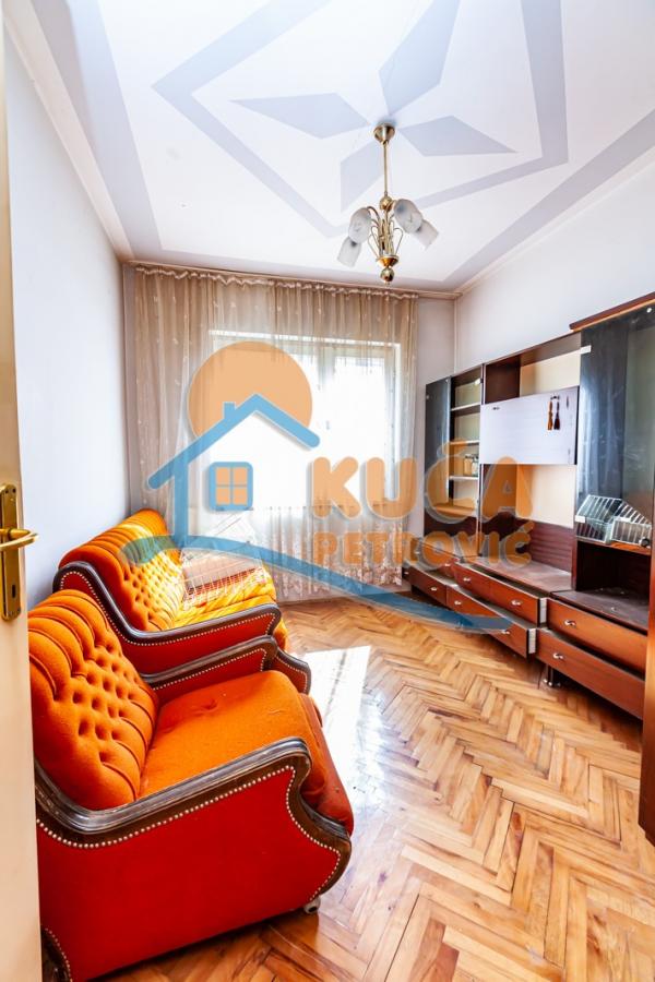 Slika 2 - Stan u zgradi, uknjižen, oglas ID p-012340