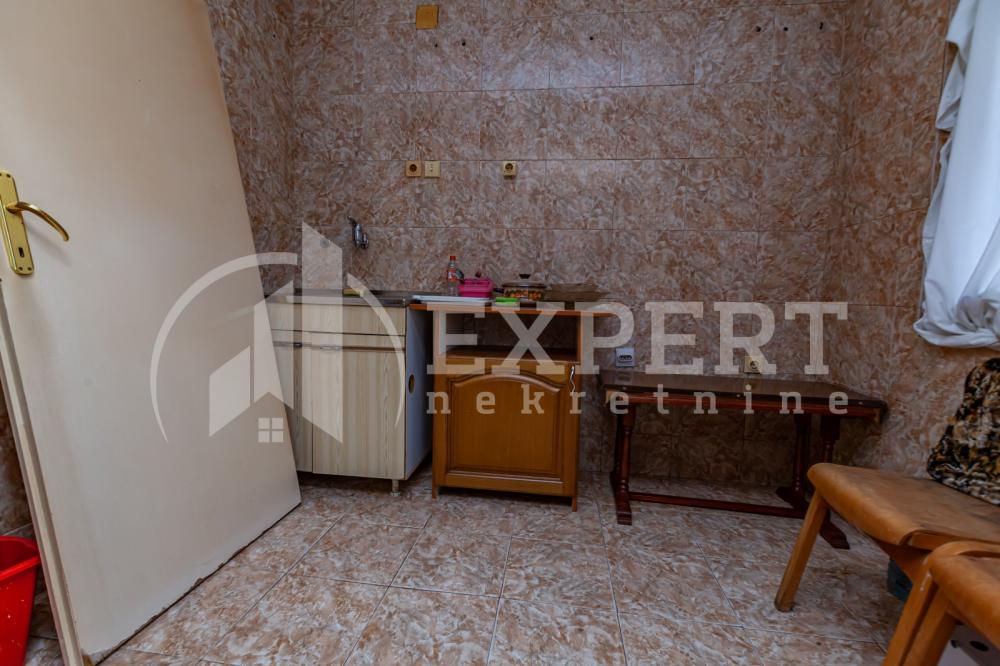 Slika 7 - Stan u zgradi, uknjižen, oglas ID p-012340