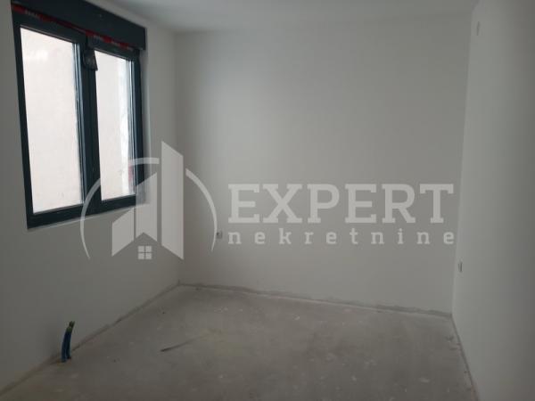 Slika 5 - Stan u zgradi, oglas ID p-011583