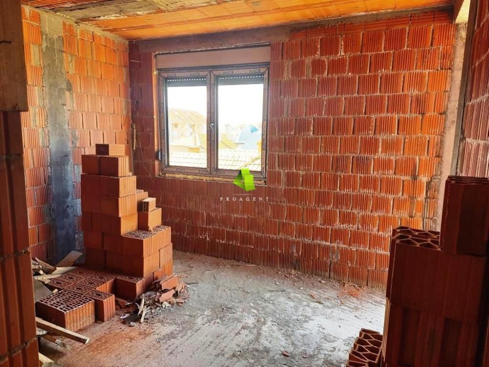 Slika 5 - Duplex u novogradnji sa PDV-om na Panteleju ID#4643
