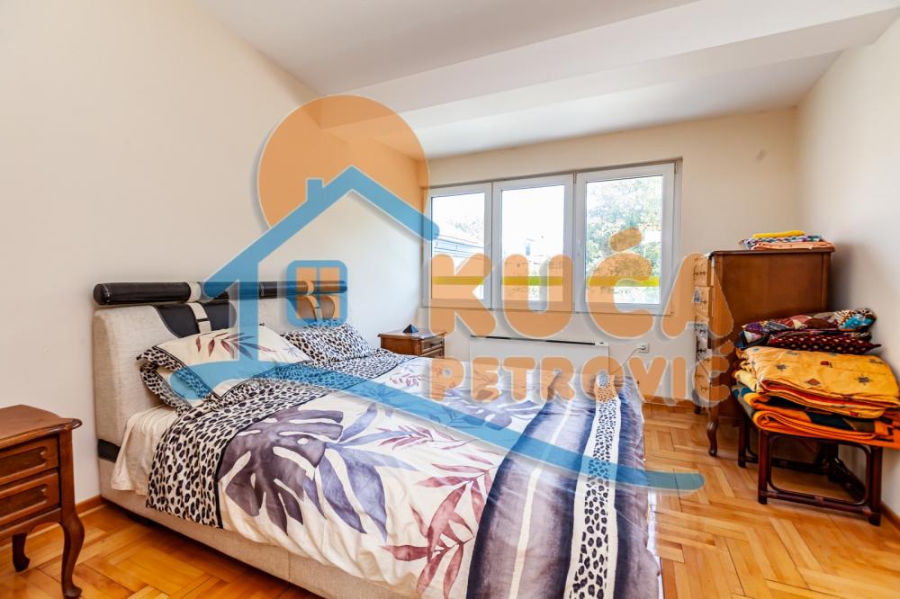 Slika 6 - Stan u zgradi, novogradnja, uknjižen, grejanje na struju, oglas ID p-012557