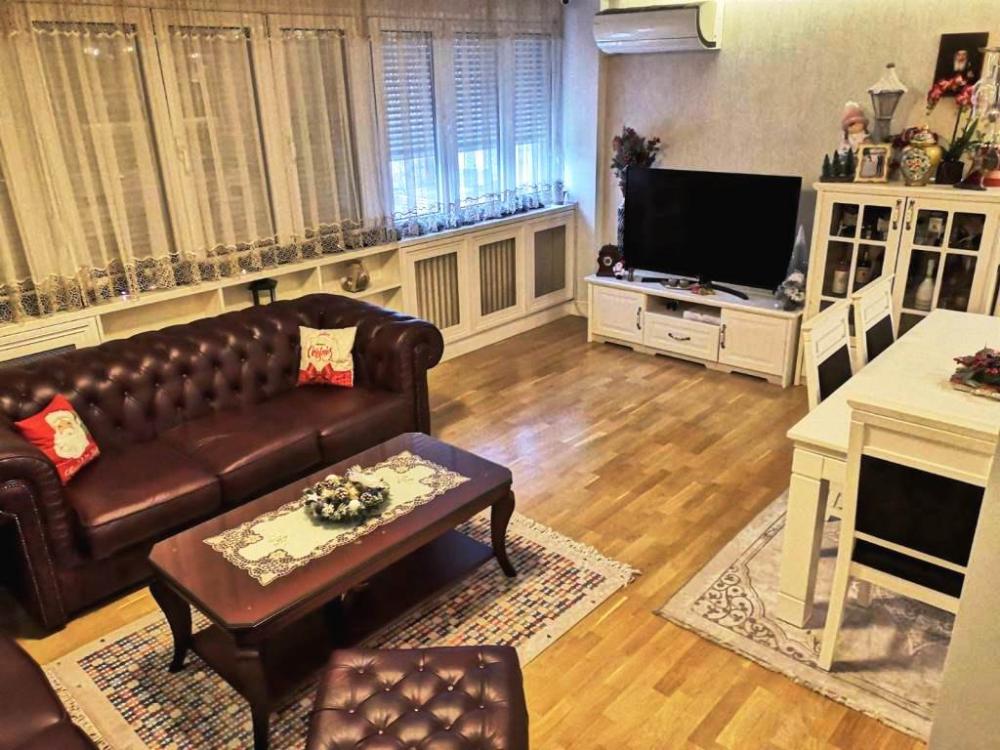 Slika 1 - Luksuzan trosoban stan sa nameštajem na atraktivnoj lokaciji ID#3109