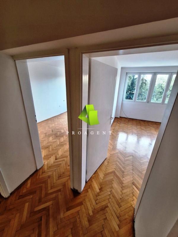 Slika 4 - Renoviran trosoban stan sa garažom u strogom centru ID#5718