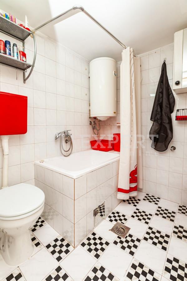 Slika 4 - Stan u zgradi, oglas ID p-012602