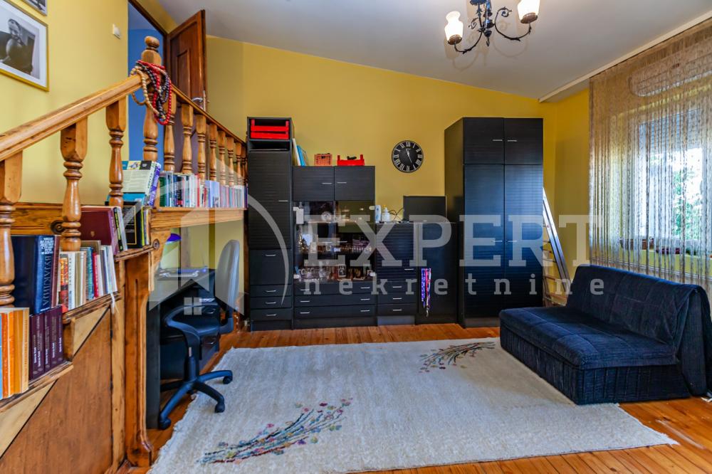 Slika 6 - Stan u zgradi, oglas ID p-012602