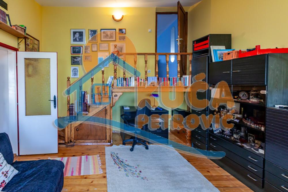 Slika 7 - Stan u zgradi, oglas ID p-012602