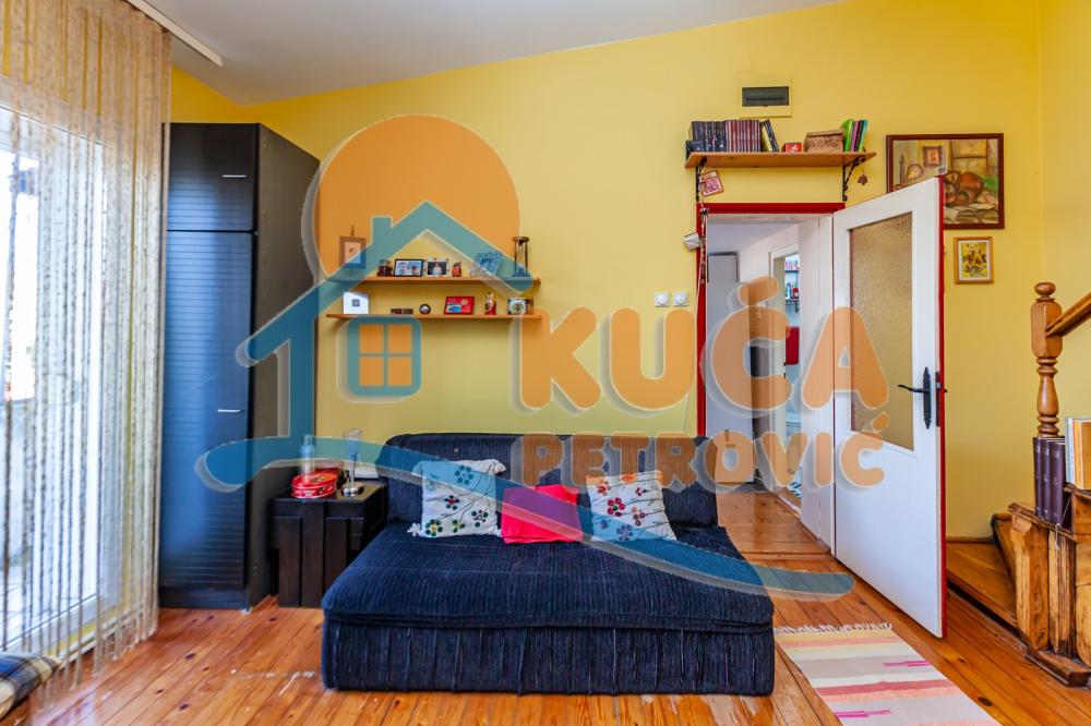 Slika 8 - Stan u zgradi, oglas ID p-012602