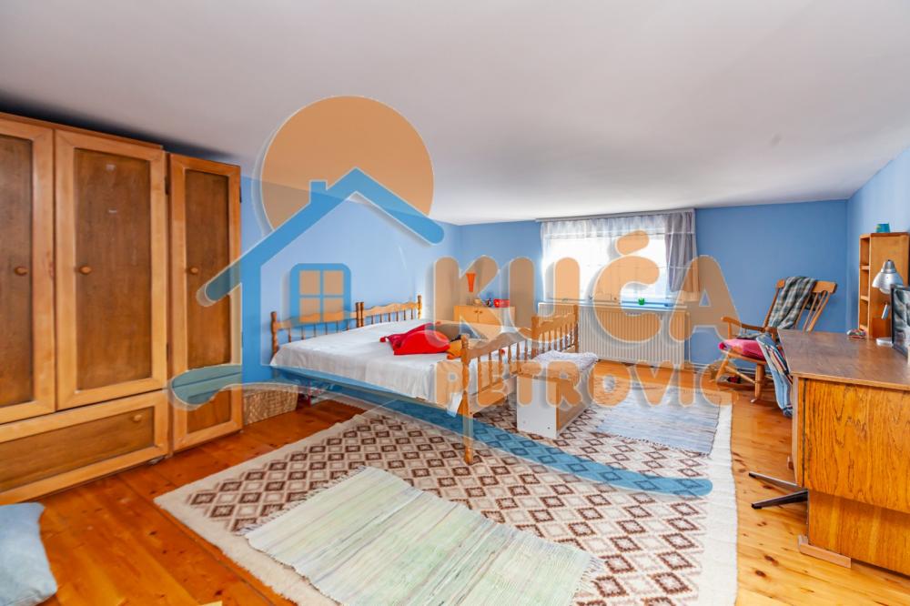 Slika 10 - Stan u zgradi, oglas ID p-012602