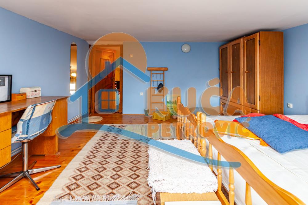 Slika 11 - Stan u zgradi, oglas ID p-012602