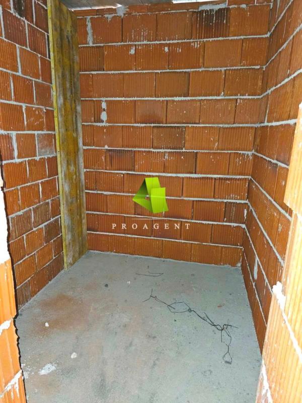 Slika 4 - Nov jednoiposoban stan na Panteleju sa PDV-om ID#5808