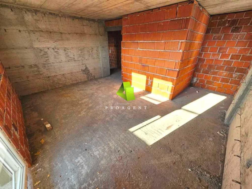 Slika 6 - Nov jednoiposoban stan na Panteleju sa PDV-om ID#5808