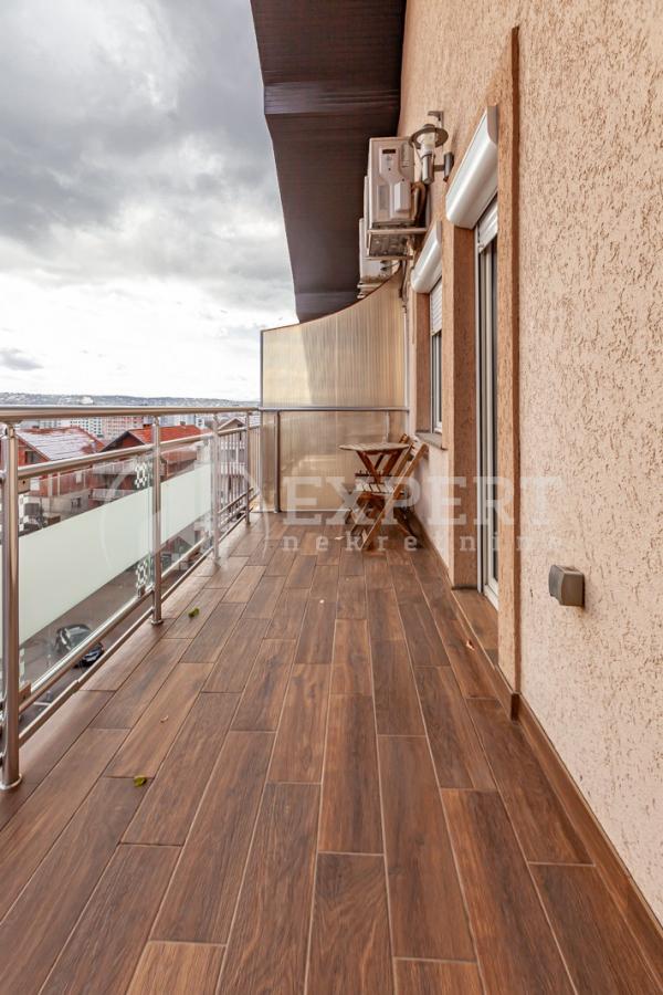 Slika 7 - Stan u zgradi, novogradnja, uknjižen, etažno grejanje, oglas ID p-012882