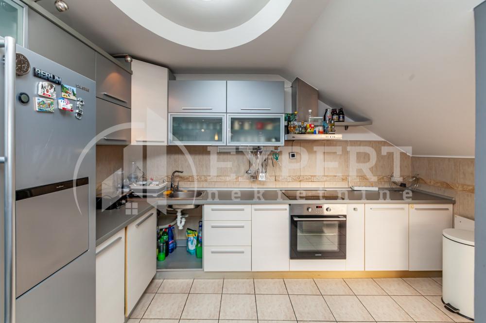 Slika 5 - Stan u zgradi, novogradnja, uknjižen, etažno grejanje, oglas ID p-012882