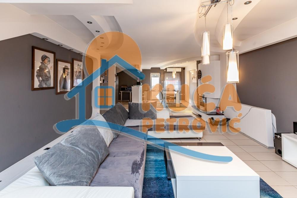 Slika 2 - Stan u zgradi, novogradnja, uknjižen, etažno grejanje, oglas ID p-012882