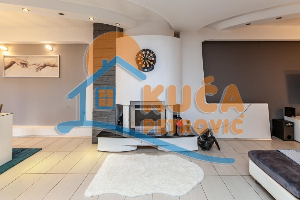 Slika 3 - Stan u zgradi, novogradnja, uknjižen, etažno grejanje, oglas ID p-012882