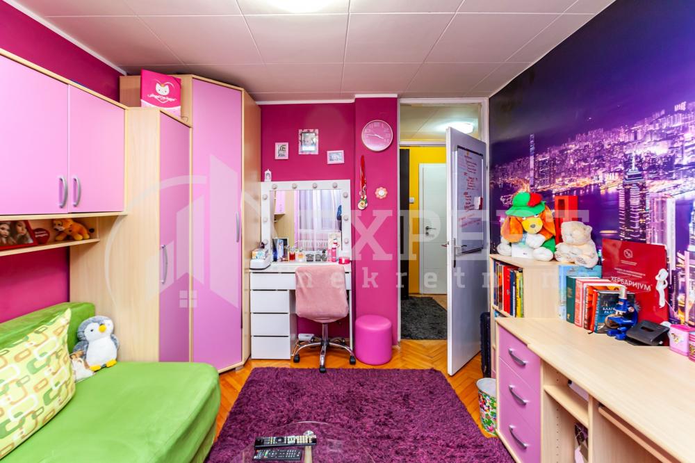 Slika 8 - Stan u zgradi, uknjižen, centralno grejanje, oglas ID p-013010