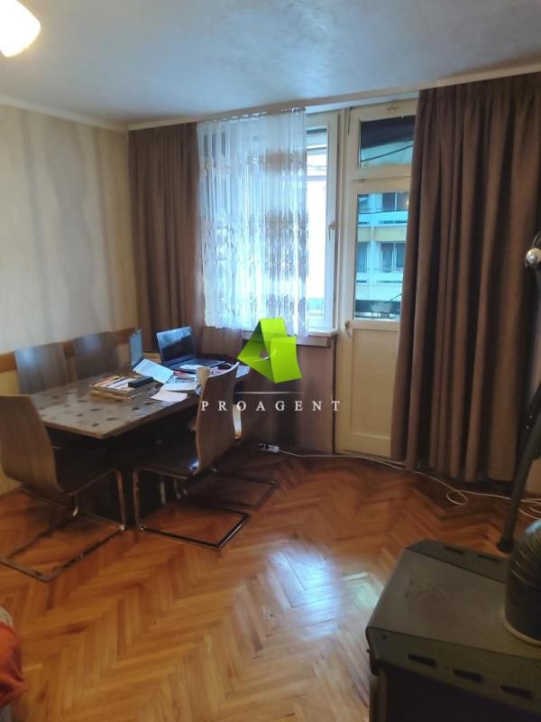 Slika 1 - Trosoban stan na odličnoj lokaciji kod Pravnog fakulteta ID#5945