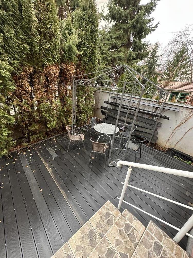 Slika 3 - Stan sa dvorištem | EKSLUZIVNA LOKACIJA 