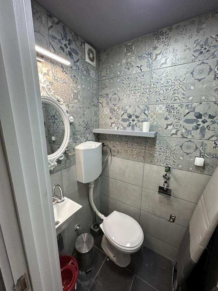 Slika 6 - Stan sa dvorištem | EKSLUZIVNA LOKACIJA 