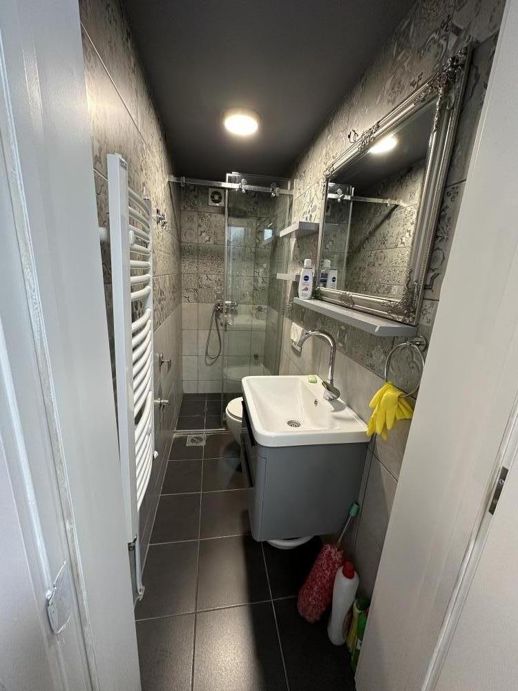 Slika 7 - Stan sa dvorištem | EKSLUZIVNA LOKACIJA 