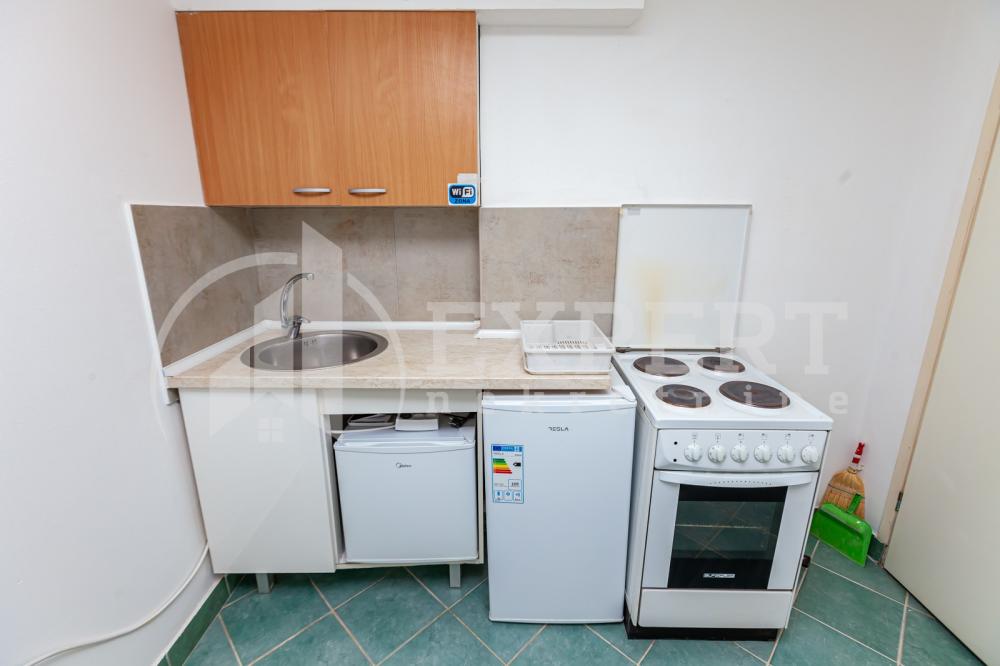 Slika 4 - Stan u zgradi, uknjižen, grejanje na struju, oglas ID p-013135