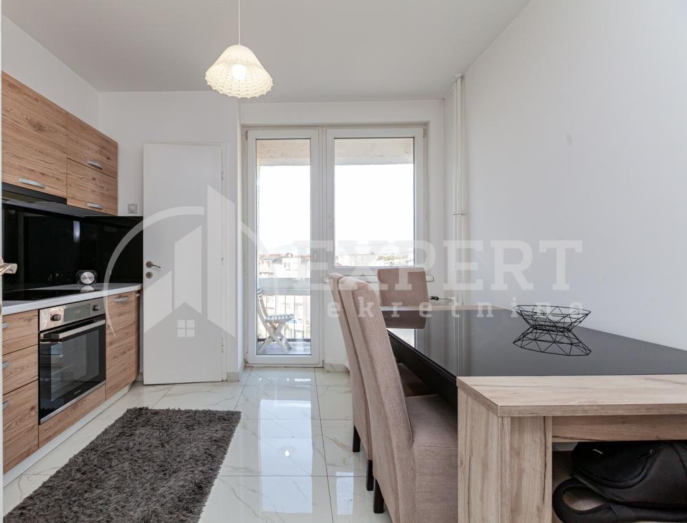 Glavna slika -Stan u zgradi, uknjižen, centralno grejanje, oglas ID p-06905